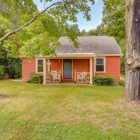 Charming Watkins Glen Home With Yard! 외부 사진